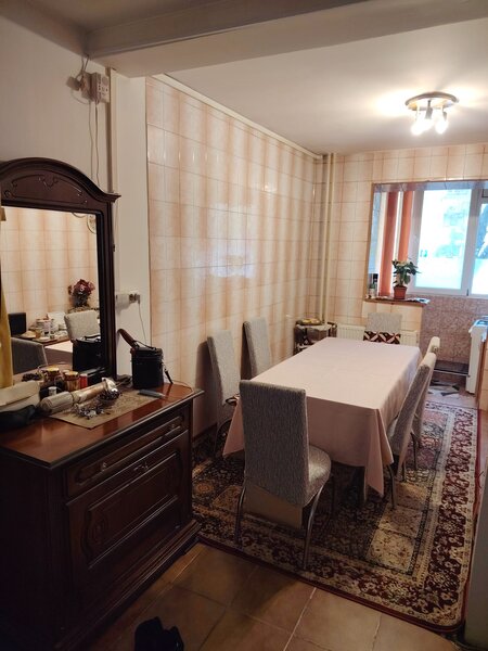 Petre Ispirescu aproape de Mihail Sebastian camera bloc fara proprietar